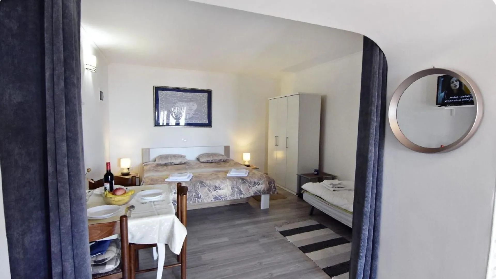 Apartman Ferienwohnung In Basanija Mit Schoener Terrasse Zambratija
